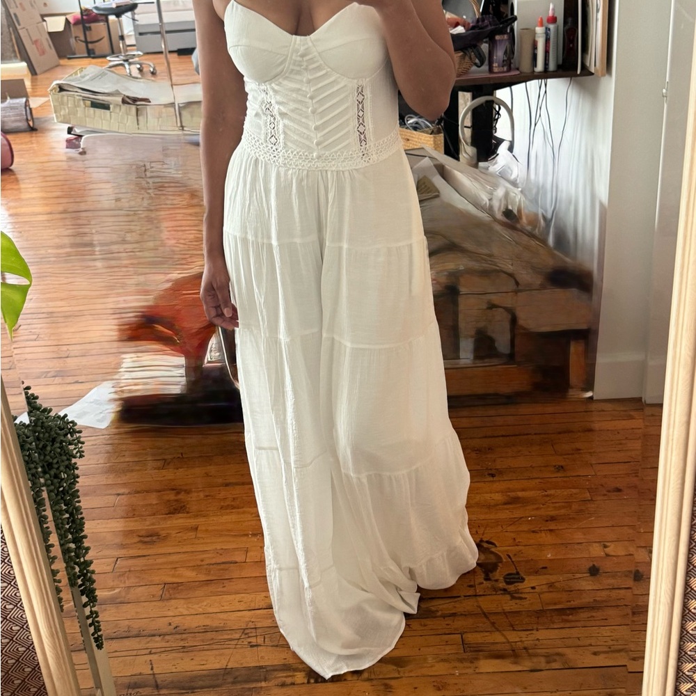 Elegant White jumpsuit